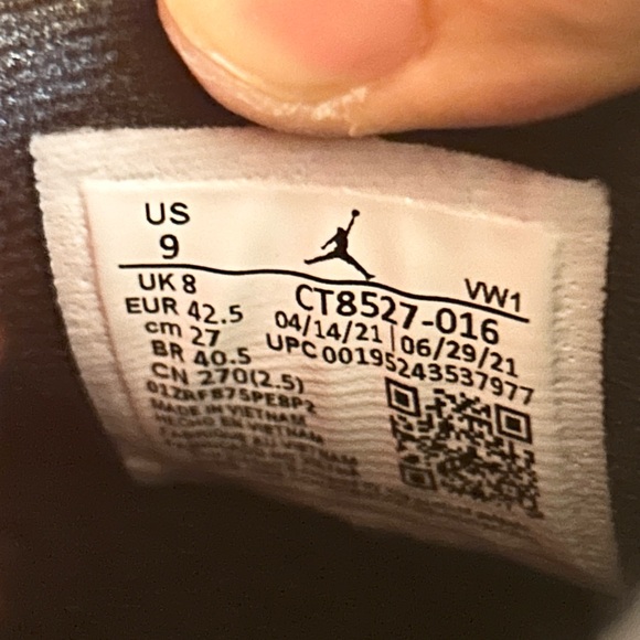 Jordan 4 Retro Red Thunder size 9 CT8527-016 2022 VNDS - Picture 9 of 10